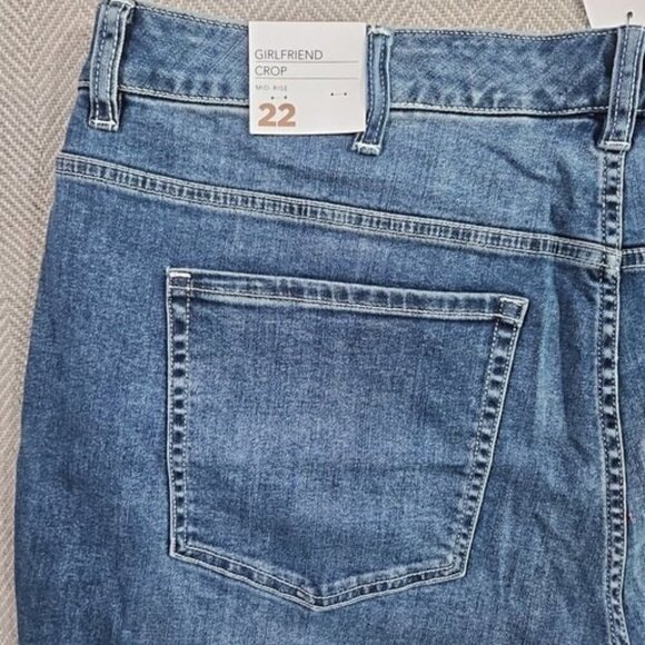 Lane Bryant Jeans 22 Girlfriend Crop Midrise Flex Magic Blue Stretch Denim NWT - Picture 6 of 16